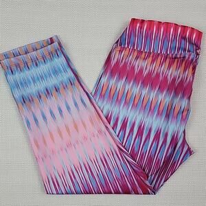 Prana‎ Women's Roxanne Cropped Capri Leggings in Festival Pink Small